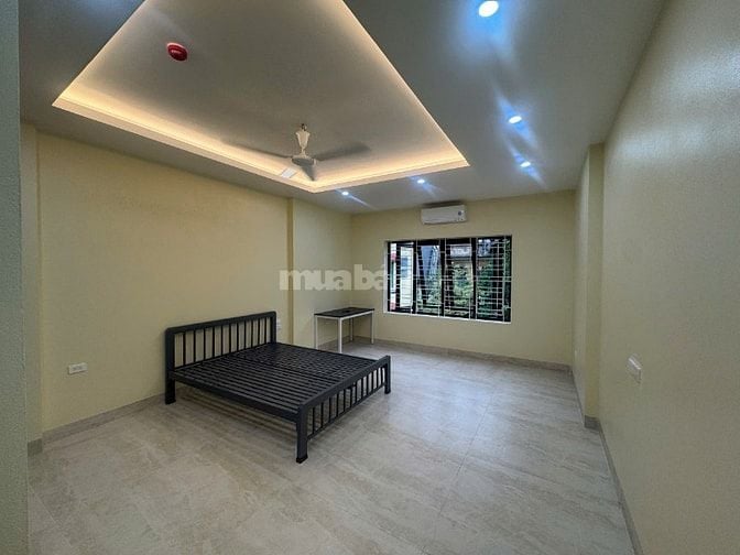 CHO THUÊ PHÒNG MỚI TINH CHƯA BÓC SEAL CÓ THANG MÁY CẠNH CHỢ VĂN LA