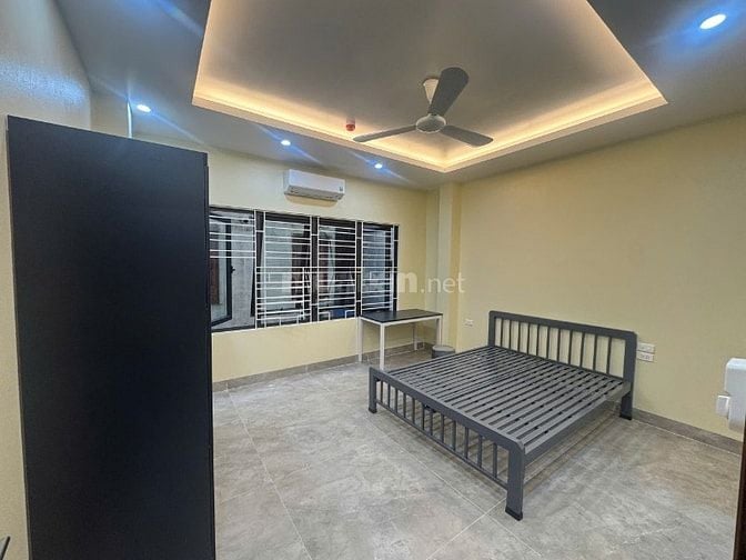CHO THUÊ PHÒNG MỚI TINH CHƯA BÓC SEAL CÓ THANG MÁY CẠNH CHỢ VĂN LA