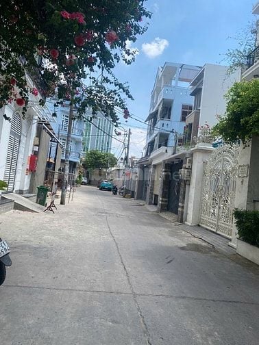 Bán nhà 4 tầng hẻm nhựa oto 8m đường Nguyễn Văn Quá - Giáp Gò Vấp