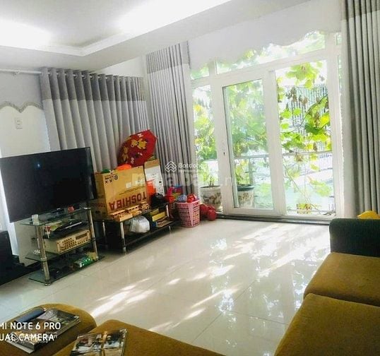 Giảm giá bán nhanh! Nhà(4x10m)P.4 Phú Nhuận-4tầng, HXH-gần phố ẩm thực