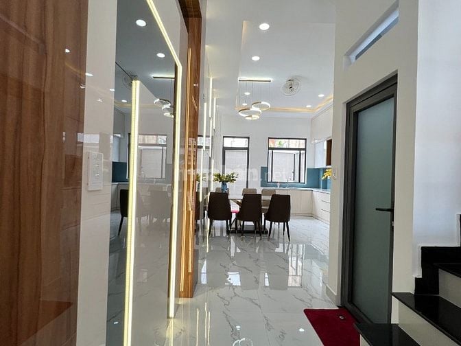 BÁN CẶP NHÀ MỚI XÂY 100% 8X30 3 TẦNG SỔ HỒNG RIÊNG SANG TÊN NGAY
