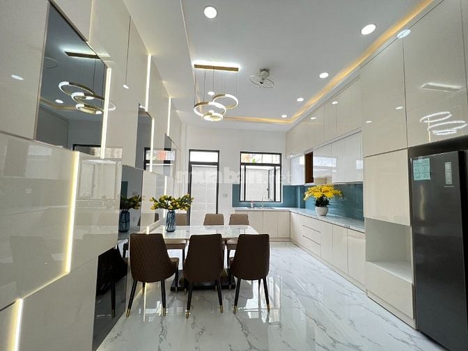 BÁN CẶP NHÀ MỚI XÂY 100% 8X30 3 TẦNG SỔ HỒNG RIÊNG SANG TÊN NGAY
