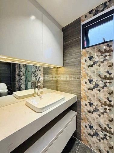 NHÀ HẺM GIÁ MỀM Đ.ĐINH CÔNG TRÁNG Q1.46,2m2/3tỷ700.HẺM OTO SHR