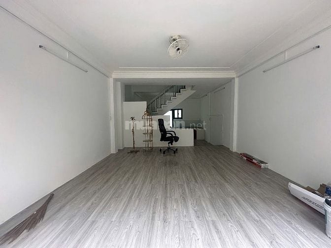 Cho thuê nhà HXH 69 Nguyễn Gia Trí, Bình Thạnh. 5x12m,Trệt 2L Giá 29tr
