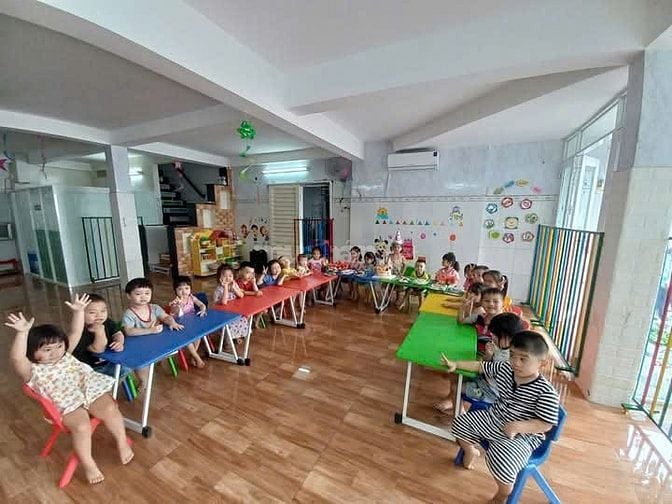 Cho thuê nhà mặt tiền Tô Hiệu, P.T.T.Hòa, Q.T.Phú  giá 18tr