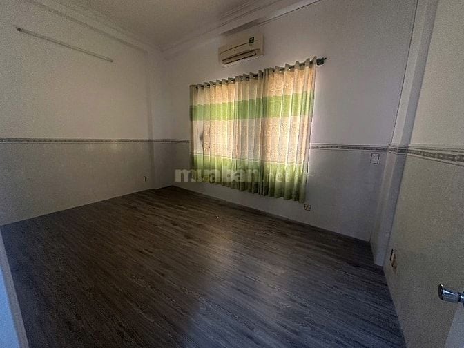 Cho thuê nhà HXH 69 Nguyễn Gia Trí, Bình Thạnh. 5x12m,Trệt 2L Giá 29tr