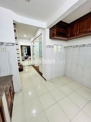 Cho thuê nhà riêng 2PN, 2WC, 80m2, giá tốt tại Hẻm 30, Thích Quảng Đức