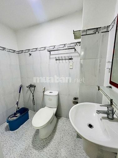 Cho thuê nhà riêng 2PN, 2WC, 80m2, giá tốt tại Hẻm 30, Thích Quảng Đức
