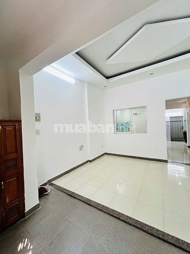 Cho thuê nhà riêng 2PN, 2WC, 80m2, giá tốt tại Hẻm 30, Thích Quảng Đức