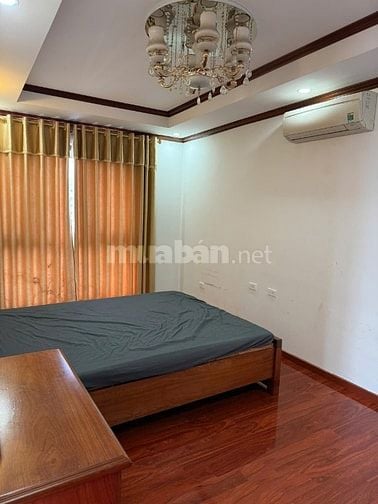 Cho thuê căn hộ chung cư 125 Hoàng Ngân,  tầng 14.06, có diện tích 100