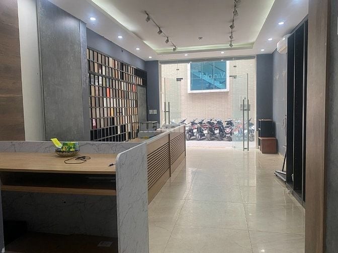 Cho thuê Tầng 1&2 làm văn phòng, cửa hàng... Vị trí trung tâm Láng Hạ