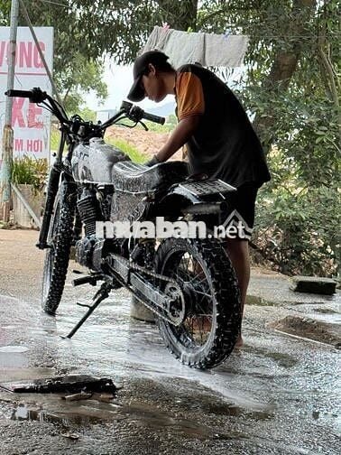 FZ150 Độ dáng scramler