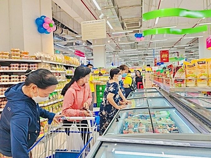 Siêu thị cần nhân sự trung tuổi làm tạp vụ, quét dọn khu vực TPHCM