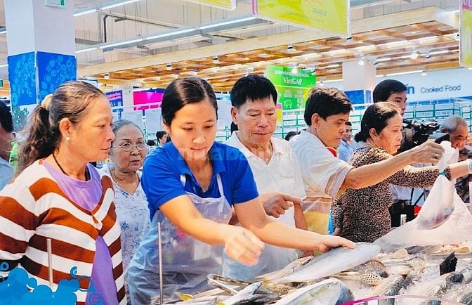 Siêu thị cần nhân sự trung tuổi làm tạp vụ, quét dọn khu vực TPHCM