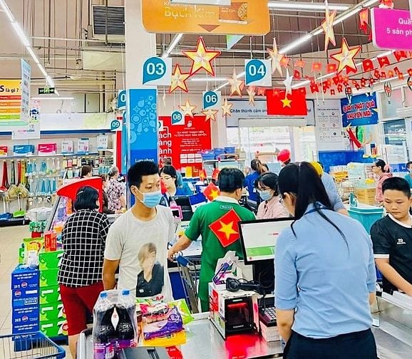 Siêu thị cần nhân sự trung tuổi làm tạp vụ, quét dọn khu vực TPHCM
