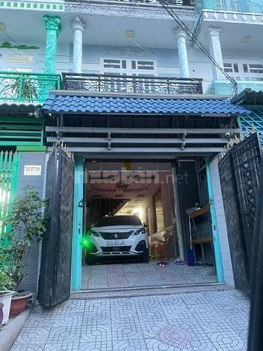 cho thuê nhà 3 tầng 5PN có máy lạnh
