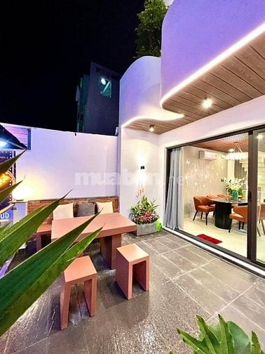 Nhà ngang lớn 5,2m đường An Dương Vương, Q5. Đối diện chợ An Đông