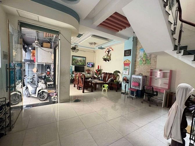 NHÀ MT ÂU CƠ 108m2 chỉ 9 tỷ NGAY GẦN METRO SỐ 2