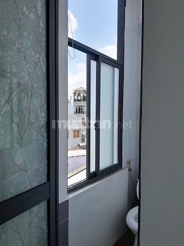  Cho thuê căn hộ dịch vụ 20-25m2 , full nội thất , bếp , sân phơi , wc