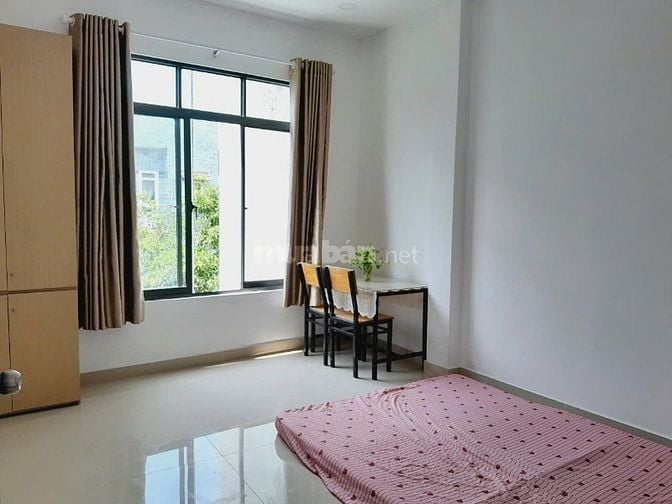  Cho thuê căn hộ dịch vụ 20-25m2 , full nội thất , bếp , sân phơi , wc