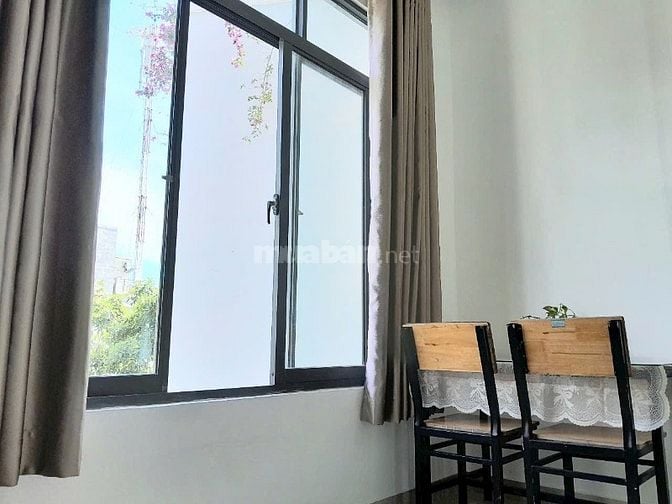  Cho thuê căn hộ dịch vụ 20-25m2 , full nội thất , bếp , sân phơi , wc