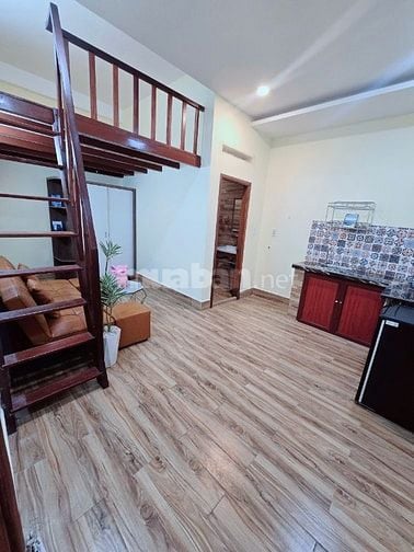 NGAY NGÃ 4 THỦ ĐỨC, LÊ VĂN VIỆT, Phòng full nội thất rộng rãi, an ninh