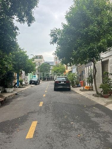 Bán Toà nhà 8 x 16,5m 1 trệt 1 lững 3 lầu đường số 20 P5 
