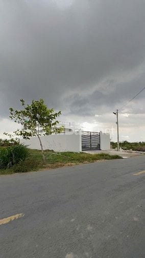 ĐẤT MẶT TIỀN XÃ YÊN LUÔNG GÒ CÔNG TÂY 252,7M2  SỔ SẴN CÔNG CHỨNG LIỀN