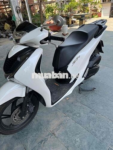 SH 150i ABS chính chủ xe ít đi còn mới căng