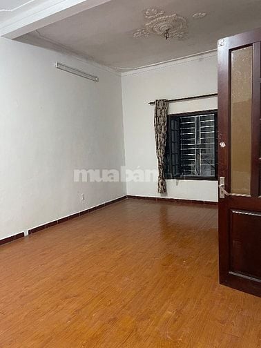 Nhà riêng nội thất cơ bản. Vào ở ngay , cách đường kim ngưu 120m.