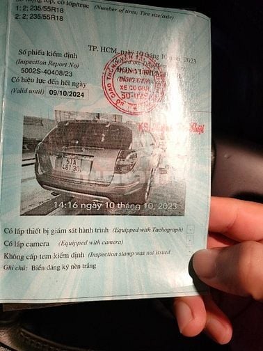 CẦN BÁN  Xe Captiva 7 cho . doi 2013 .có camera lùi.