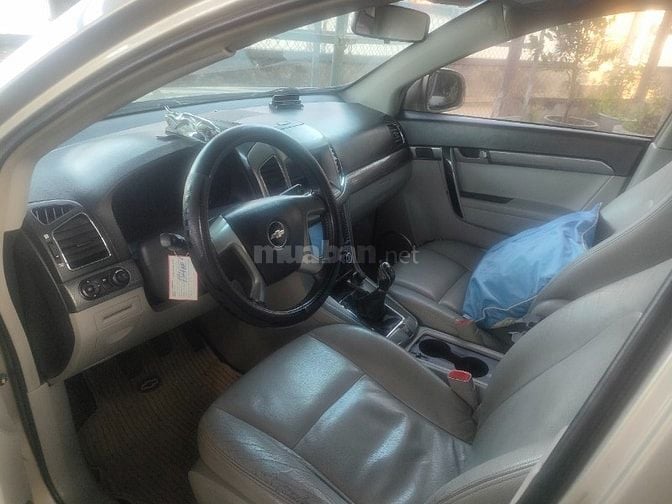 CẦN BÁN  Xe Captiva 7 cho . doi 2013 .có camera lùi.
