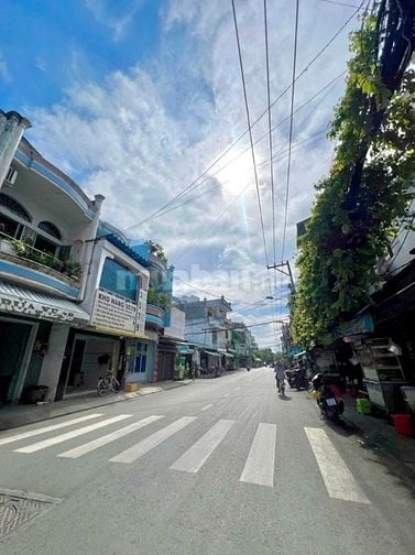 NHÀ MTKD 5.5M x 20M Tân Phú Gần Đầm Sen