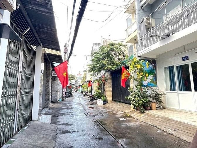 Cho thuê nhà hẻm 4m (xe hơi) Tuệ Tĩnh, P13, Q11 giá 16tr