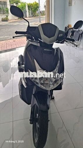BÁN XE AIRBLADE FI xe chạy tốt giá hợp lý