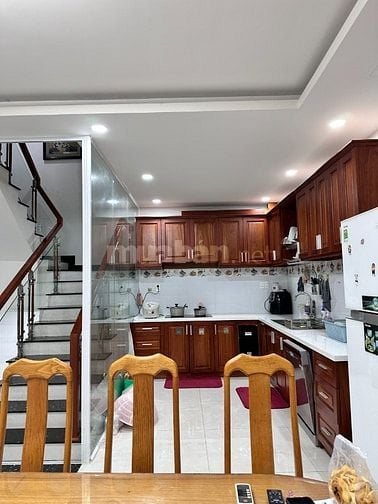 Chính chủ bán nhà đẹp 3 tầng DT đất 56,8m2 đường Nguyễn Thị Thập, Q7