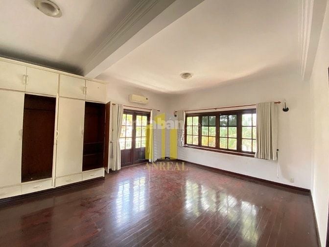 VILLA SÂN VƯỜN HỒ BƠI 450M2 GIÁ 90 TRIỆU
