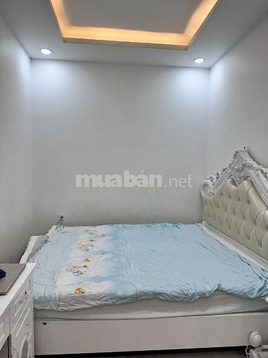 Chính chủ bán nhà đẹp 3 tầng DT đất 56,8m2 đường Nguyễn Thị Thập, Q7