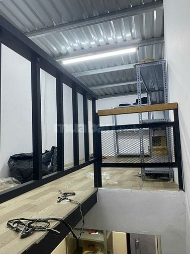 Nhà hẻm làm văn phòng , nguyên căn.