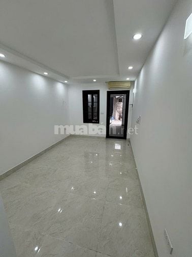 Cần bán căn hộ Tập thể Tầng 1  cán bộ Thủ Lệ số nhà 20 Ngõ 9/3 Đào Tấn