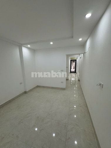 Cần bán căn hộ Tập thể Tầng 1  cán bộ Thủ Lệ số nhà 20 Ngõ 9/3 Đào Tấn