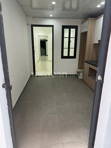 Cần bán căn hộ Tập thể Tầng 1  cán bộ Thủ Lệ số nhà 20 Ngõ 9/3 Đào Tấn