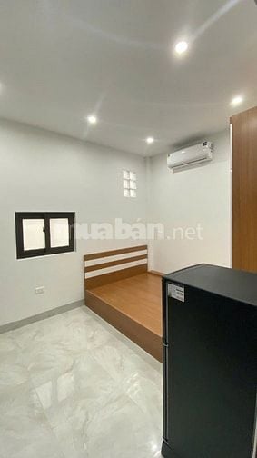 TOÀ NHÀ Dịch vụ Lĩnh Lam 7 Tầng THANG MÁY 14 phòng khép kín dòng tiền 