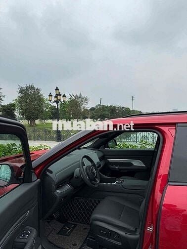 VinFast VF9 Plus 2024