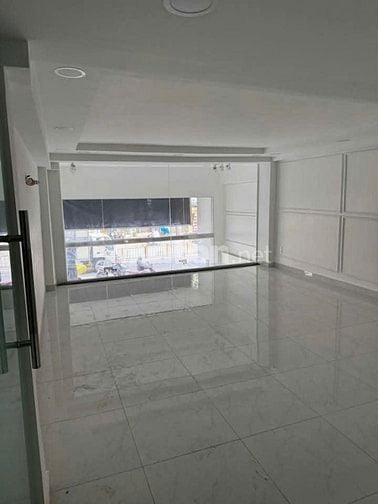 Cho thuê nhà 2MT Hồng Bàng, P1, Q11 giá 30tr