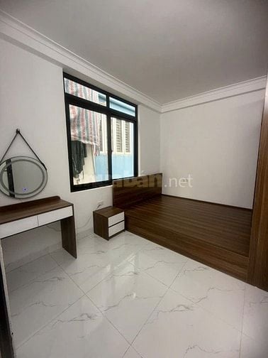 Bán nhà Trần Khát Chân, Hai Bà Trưng, 4 tầng, sử dụng 179m2, MT 4,8m
