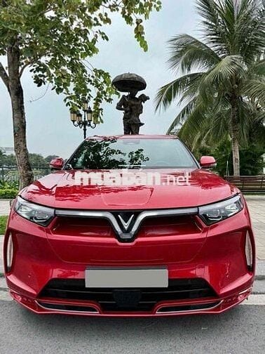 VinFast VF9 Plus 2024