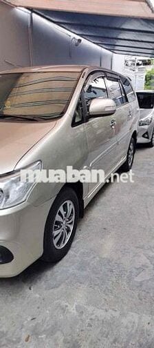 Toyota Innova 2016 2.0E