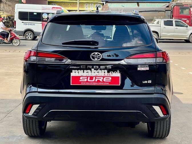 Bán Cross 2022 1.8V - 28.000 km