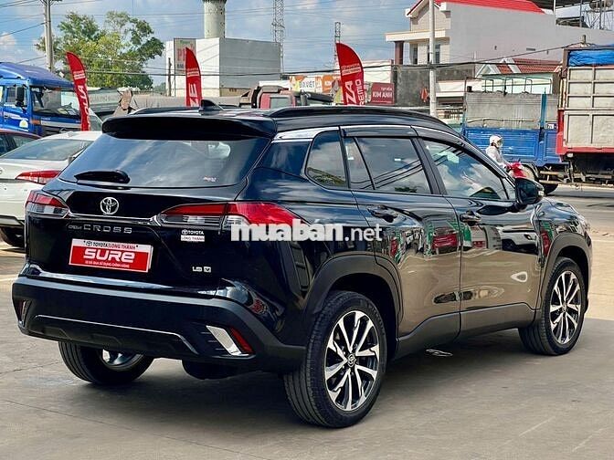 Bán Cross 2022 1.8V - 28.000 km